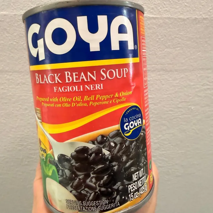 Sopa de frijoles negros Goya